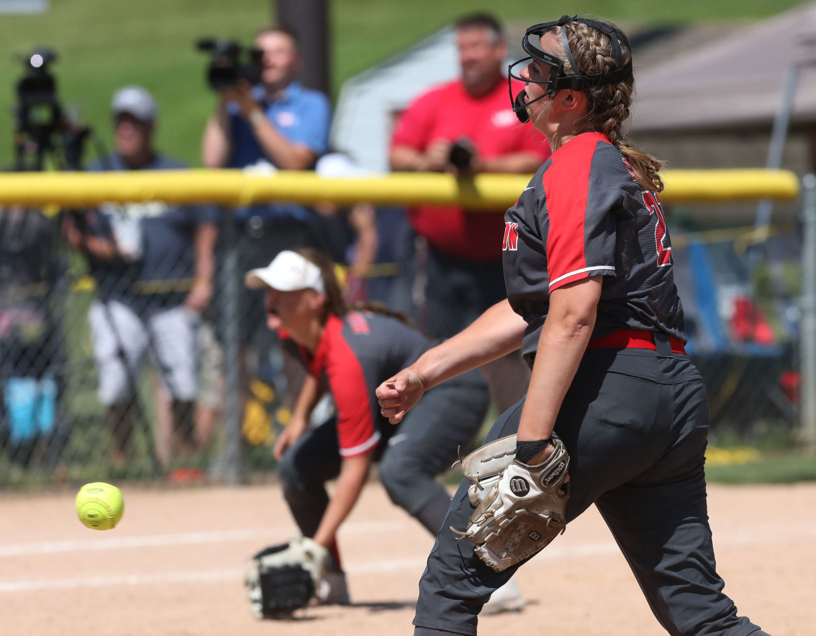Mount Zion vs Sycamore softball 4 6.7.19.jpg